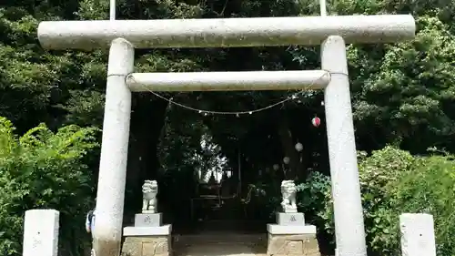 堀出神社の鳥居