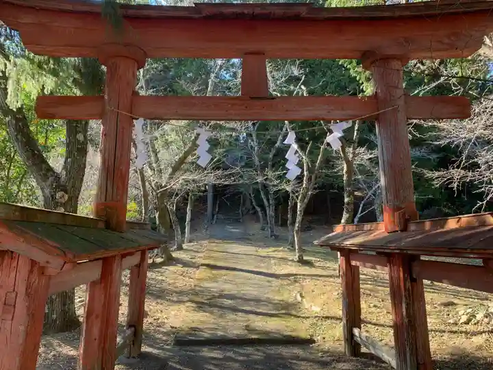 二宮下加茂神社の鳥居