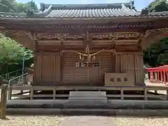 白山神社の本殿