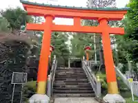 穴八幡宮の鳥居