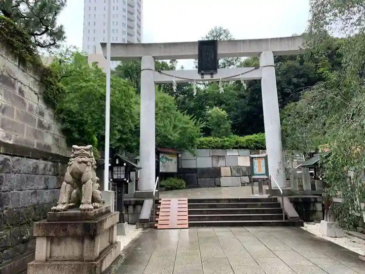 乃木神社の鳥居