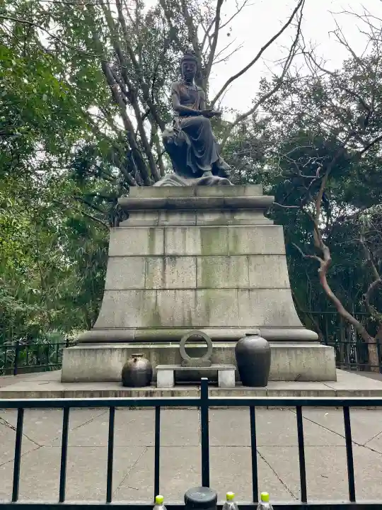 普門院の{uncategorized: "未分類", other: "その他", undefined: "問題あり", building: "その他建物", grave: "お墓", sacred_gate: "鳥居", guardian: "狛犬", statue: "像", buddha: "仏像", history: "歴史", nature: "自然", garden: "庭園", animal: "動物", pagoda: "塔", temizu: "手水舎", mountain_gate: "山門・神門", sanctuary: "本殿・本堂", subordinate: "末社・摂社", art: "芸術", scenery: "景色", jizo: "地蔵", ema: "絵馬", goshuin: "御朱印", omikuji: "おみくじ", items: "授与品その他", amulet: "お守り", goshuincho: "御朱印帳", eats: "食事", festival: "お祭り", votive_dance: "神楽", shichigosan: "七五三参", wedding: "結婚式", experience: "体験その他", initially: "初詣", around: "周辺", anti_infection: "感染症対策"}