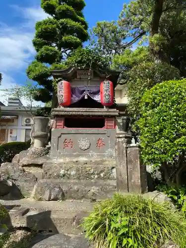 常保寺の末社