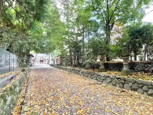 積田神社の建物その他