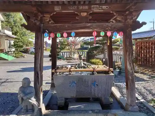 寺岡山元三大師の手水舎