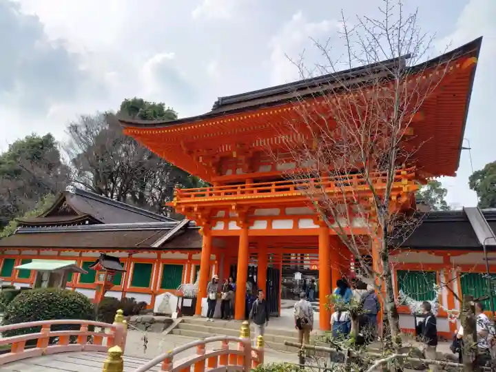 賀茂別雷神社(上賀茂神社)の{uncategorized: "未分類", other: "その他", undefined: "問題あり", building: "その他建物", grave: "お墓", sacred_gate: "鳥居", guardian: "狛犬", statue: "像", buddha: "仏像", history: "歴史", nature: "自然", garden: "庭園", animal: "動物", pagoda: "塔", temizu: "手水舎", mountain_gate: "山門・神門", sanctuary: "本殿・本堂", subordinate: "末社・摂社", art: "芸術", scenery: "景色", jizo: "地蔵", ema: "絵馬", goshuin: "御朱印", omikuji: "おみくじ", items: "授与品その他", amulet: "お守り", goshuincho: "御朱印帳", eats: "食事", festival: "お祭り", votive_dance: "神楽", shichigosan: "七五三参", wedding: "結婚式", experience: "体験その他", initially: "初詣", around: "周辺", anti_infection: "感染症対策"}