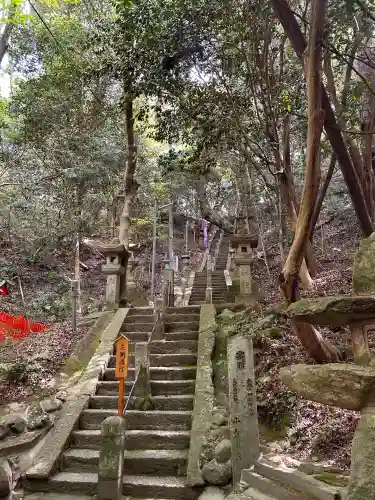 星田妙見宮の{uncategorized: "未分類", other: "その他", undefined: "問題あり", building: "その他建物", grave: "お墓", sacred_gate: "鳥居", guardian: "狛犬", statue: "像", buddha: "仏像", history: "歴史", nature: "自然", garden: "庭園", animal: "動物", pagoda: "塔", temizu: "手水舎", mountain_gate: "山門・神門", sanctuary: "本殿・本堂", subordinate: "末社・摂社", art: "芸術", scenery: "景色", jizo: "地蔵", ema: "絵馬", goshuin: "御朱印", omikuji: "おみくじ", items: "授与品その他", amulet: "お守り", goshuincho: "御朱印帳", eats: "食事", festival: "お祭り", votive_dance: "神楽", shichigosan: "七五三参", wedding: "結婚式", experience: "体験その他", initially: "初詣", around: "周辺", anti_infection: "感染症対策"}