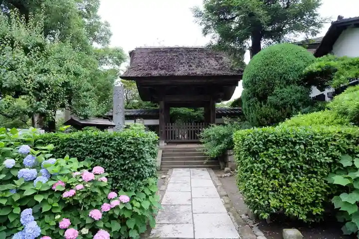 極楽寺(霊鷲山感應院極楽律寺)の山門・神門