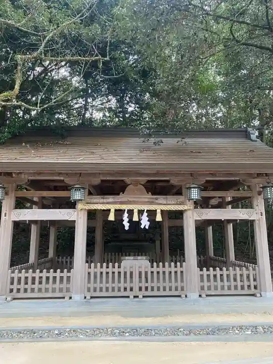 大山祇神社の{uncategorized: "未分類", other: "その他", undefined: "問題あり", building: "その他建物", grave: "お墓", sacred_gate: "鳥居", guardian: "狛犬", statue: "像", buddha: "仏像", history: "歴史", nature: "自然", garden: "庭園", animal: "動物", pagoda: "塔", temizu: "手水舎", mountain_gate: "山門・神門", sanctuary: "本殿・本堂", subordinate: "末社・摂社", art: "芸術", scenery: "景色", jizo: "地蔵", ema: "絵馬", goshuin: "御朱印", omikuji: "おみくじ", items: "授与品その他", amulet: "お守り", goshuincho: "御朱印帳", eats: "食事", festival: "お祭り", votive_dance: "神楽", shichigosan: "七五三参", wedding: "結婚式", experience: "体験その他", initially: "初詣", around: "周辺", anti_infection: "感染症対策"}