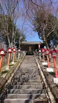碓氷峠熊野神社の{uncategorized: "未分類", other: "その他", undefined: "問題あり", building: "その他建物", grave: "お墓", sacred_gate: "鳥居", guardian: "狛犬", statue: "像", buddha: "仏像", history: "歴史", nature: "自然", garden: "庭園", animal: "動物", pagoda: "塔", temizu: "手水舎", mountain_gate: "山門・神門", sanctuary: "本殿・本堂", subordinate: "末社・摂社", art: "芸術", scenery: "景色", jizo: "地蔵", ema: "絵馬", goshuin: "御朱印", omikuji: "おみくじ", items: "授与品その他", amulet: "お守り", goshuincho: "御朱印帳", eats: "食事", festival: "お祭り", votive_dance: "神楽", shichigosan: "七五三参", wedding: "結婚式", experience: "体験その他", initially: "初詣", around: "周辺", anti_infection: "感染症対策"}