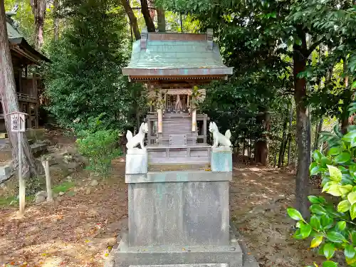 白國神社の末社