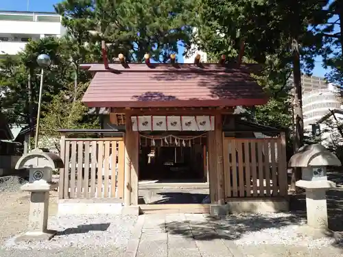 松尾神社の本殿・本堂