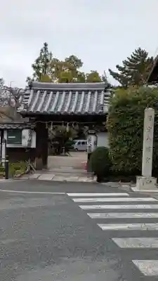 離宮八幡宮の山門・神門