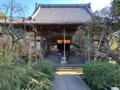 宝戒寺の本殿