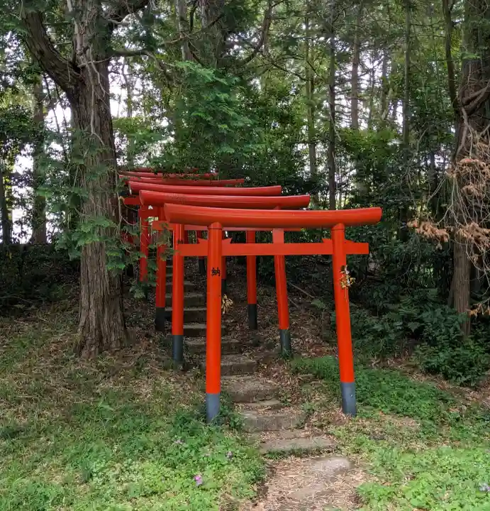 尾白稲荷神社(岐阜県)