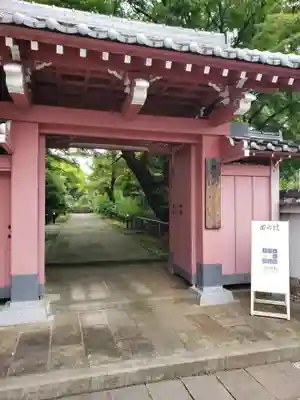 源光寺（回向院市川別院）の山門・神門