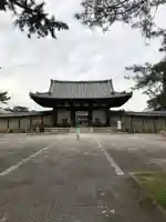 法隆寺の山門・神門