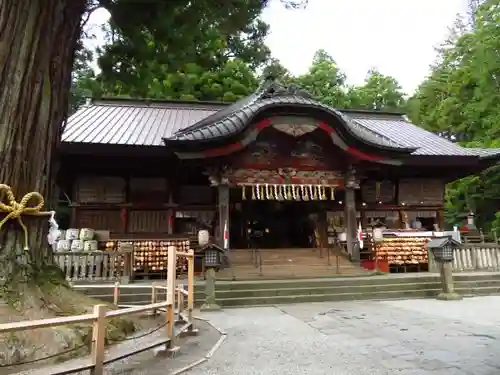 北口本宮冨士浅間神社の本殿