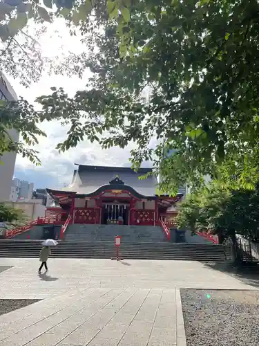 花園神社の本殿・本堂