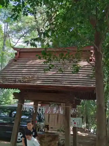 氷川女體神社の手水