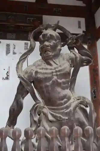 石山寺(滋賀県)