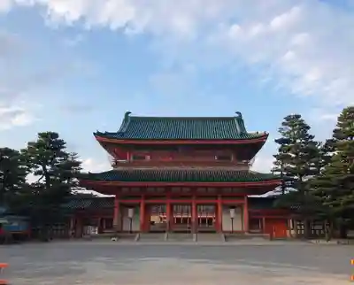 平安神宮の山門・神門
