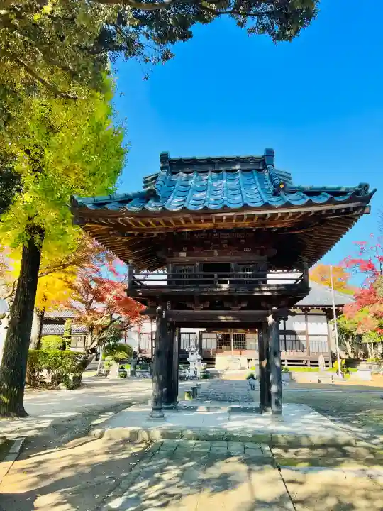 妙法寺(金色不動尊)の{uncategorized: "未分類", other: "その他", undefined: "問題あり", building: "その他建物", grave: "お墓", sacred_gate: "鳥居", guardian: "狛犬", statue: "像", buddha: "仏像", history: "歴史", nature: "自然", garden: "庭園", animal: "動物", pagoda: "塔", temizu: "手水舎", mountain_gate: "山門・神門", sanctuary: "本殿・本堂", subordinate: "末社・摂社", art: "芸術", scenery: "景色", jizo: "地蔵", ema: "絵馬", goshuin: "御朱印", omikuji: "おみくじ", items: "授与品その他", amulet: "お守り", goshuincho: "御朱印帳", eats: "食事", festival: "お祭り", votive_dance: "神楽", shichigosan: "七五三参", wedding: "結婚式", experience: "体験その他", initially: "初詣", around: "周辺", anti_infection: "感染症対策"}