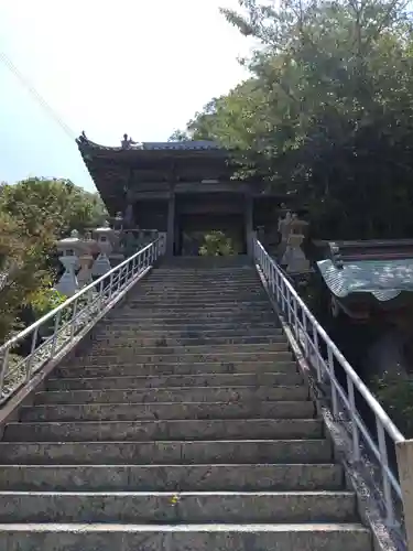 沼島八幡神社の山門・神門