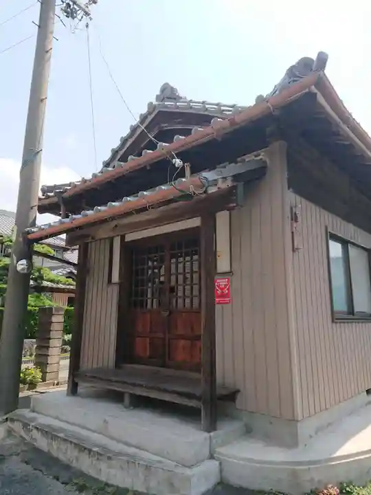 観音堂の本殿・本堂