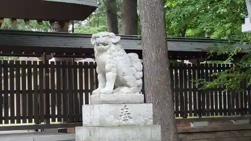 帯廣神社の狛犬