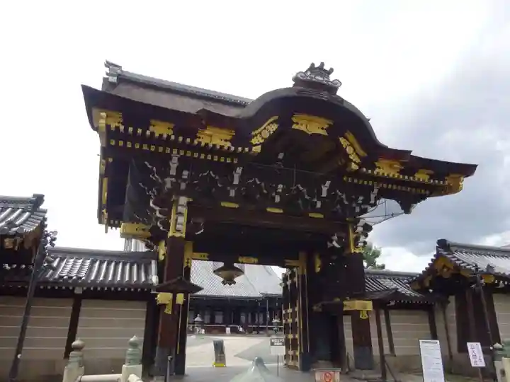 本願寺(西本願寺)の山門・神門