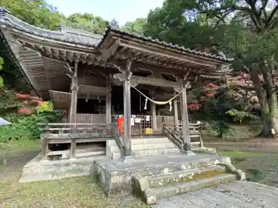 精矛神社の本殿・本堂