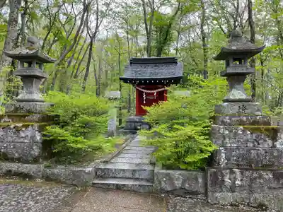 山中諏訪神社(山梨県)