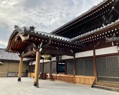 観音寺の本殿・本堂
