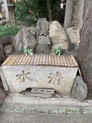羊神社の手水舎