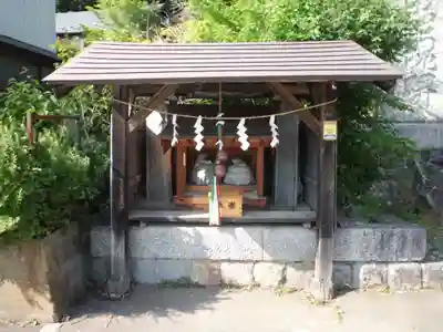浅岸薬師神社の末社・摂社