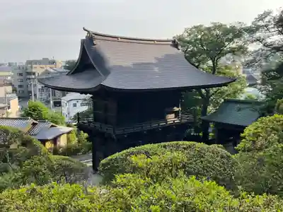等覚院の山門・神門