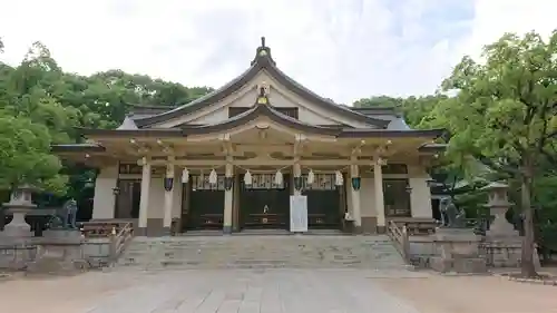 湊川神社の本殿・本堂