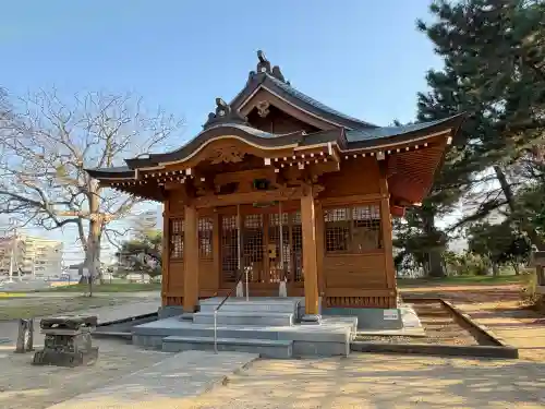 壱岐神社の{uncategorized: "未分類", other: "その他", undefined: "問題あり", building: "その他建物", grave: "お墓", sacred_gate: "鳥居", guardian: "狛犬", statue: "像", buddha: "仏像", history: "歴史", nature: "自然", garden: "庭園", animal: "動物", pagoda: "塔", temizu: "手水舎", mountain_gate: "山門・神門", sanctuary: "本殿・本堂", subordinate: "末社・摂社", art: "芸術", scenery: "景色", jizo: "地蔵", ema: "絵馬", goshuin: "御朱印", omikuji: "おみくじ", items: "授与品その他", amulet: "お守り", goshuincho: "御朱印帳", eats: "食事", festival: "お祭り", votive_dance: "神楽", shichigosan: "七五三参", wedding: "結婚式", experience: "体験その他", initially: "初詣", around: "周辺", anti_infection: "感染症対策"}