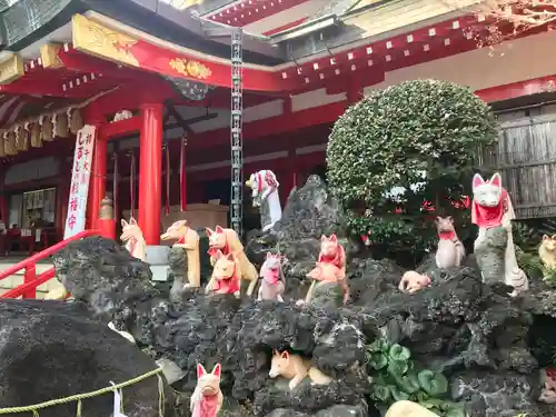 京濱伏見稲荷神社の狛犬