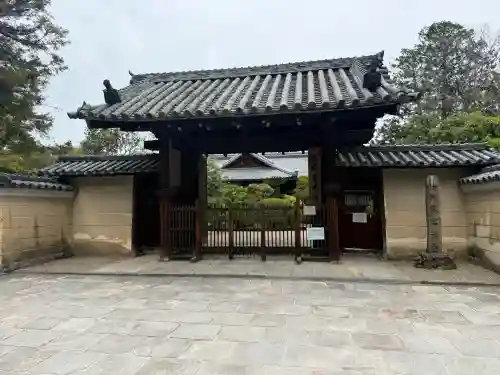 興福寺の{uncategorized: "未分類", other: "その他", undefined: "問題あり", building: "その他建物", grave: "お墓", sacred_gate: "鳥居", guardian: "狛犬", statue: "像", buddha: "仏像", history: "歴史", nature: "自然", garden: "庭園", animal: "動物", pagoda: "塔", temizu: "手水舎", mountain_gate: "山門・神門", sanctuary: "本殿・本堂", subordinate: "末社・摂社", art: "芸術", scenery: "景色", jizo: "地蔵", ema: "絵馬", goshuin: "御朱印", omikuji: "おみくじ", items: "授与品その他", amulet: "お守り", goshuincho: "御朱印帳", eats: "食事", festival: "お祭り", votive_dance: "神楽", shichigosan: "七五三参", wedding: "結婚式", experience: "体験その他", initially: "初詣", around: "周辺", anti_infection: "感染症対策"}