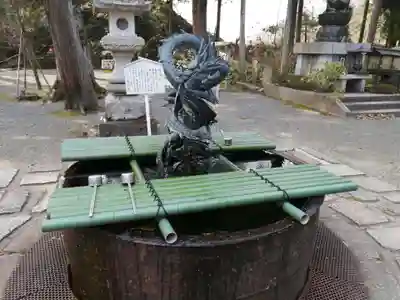 成相寺の手水舎