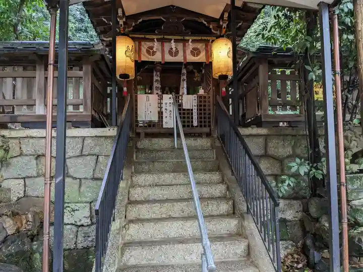 鳥居川御霊神社(滋賀県)