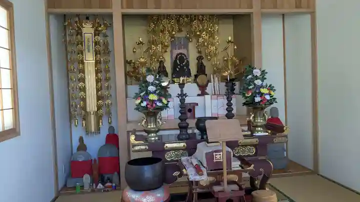 立泉寺の本殿・本堂