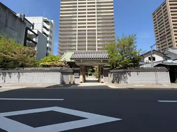 善導寺の{uncategorized: "未分類", other: "その他", undefined: "問題あり", building: "その他建物", grave: "お墓", sacred_gate: "鳥居", guardian: "狛犬", statue: "像", buddha: "仏像", history: "歴史", nature: "自然", garden: "庭園", animal: "動物", pagoda: "塔", temizu: "手水舎", mountain_gate: "山門・神門", sanctuary: "本殿・本堂", subordinate: "末社・摂社", art: "芸術", scenery: "景色", jizo: "地蔵", ema: "絵馬", goshuin: "御朱印", omikuji: "おみくじ", items: "授与品その他", amulet: "お守り", goshuincho: "御朱印帳", eats: "食事", festival: "お祭り", votive_dance: "神楽", shichigosan: "七五三参", wedding: "結婚式", experience: "体験その他", initially: "初詣", around: "周辺", anti_infection: "感染症対策"}