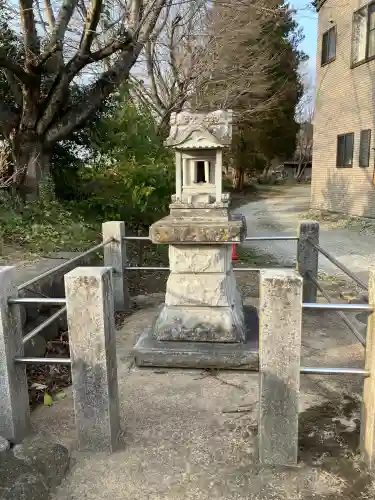 水神社の{uncategorized: "未分類", other: "その他", undefined: "問題あり", building: "その他建物", grave: "お墓", sacred_gate: "鳥居", guardian: "狛犬", statue: "像", buddha: "仏像", history: "歴史", nature: "自然", garden: "庭園", animal: "動物", pagoda: "塔", temizu: "手水舎", mountain_gate: "山門・神門", sanctuary: "本殿・本堂", subordinate: "末社・摂社", art: "芸術", scenery: "景色", jizo: "地蔵", ema: "絵馬", goshuin: "御朱印", omikuji: "おみくじ", items: "授与品その他", amulet: "お守り", goshuincho: "御朱印帳", eats: "食事", festival: "お祭り", votive_dance: "神楽", shichigosan: "七五三参", wedding: "結婚式", experience: "体験その他", initially: "初詣", around: "周辺", anti_infection: "感染症対策"}