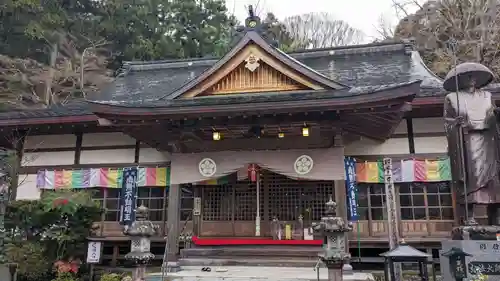 乘臺寺の本殿