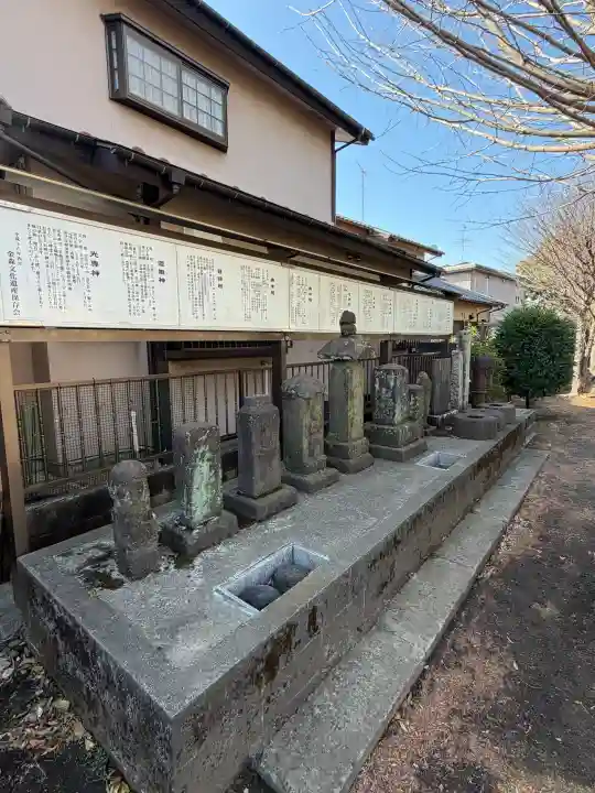 杉山神社の{uncategorized: "未分類", other: "その他", undefined: "問題あり", building: "その他建物", grave: "お墓", sacred_gate: "鳥居", guardian: "狛犬", statue: "像", buddha: "仏像", history: "歴史", nature: "自然", garden: "庭園", animal: "動物", pagoda: "塔", temizu: "手水舎", mountain_gate: "山門・神門", sanctuary: "本殿・本堂", subordinate: "末社・摂社", art: "芸術", scenery: "景色", jizo: "地蔵", ema: "絵馬", goshuin: "御朱印", omikuji: "おみくじ", items: "授与品その他", amulet: "お守り", goshuincho: "御朱印帳", eats: "食事", festival: "お祭り", votive_dance: "神楽", shichigosan: "七五三参", wedding: "結婚式", experience: "体験その他", initially: "初詣", around: "周辺", anti_infection: "感染症対策"}