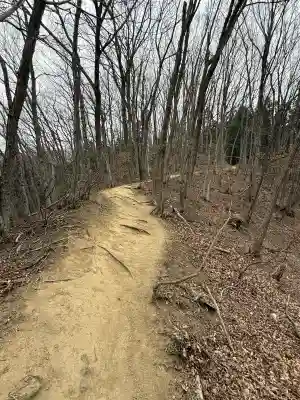宝登山神社奥宮の{uncategorized: "未分類", other: "その他", undefined: "問題あり", building: "その他建物", grave: "お墓", sacred_gate: "鳥居", guardian: "狛犬", statue: "像", buddha: "仏像", history: "歴史", nature: "自然", garden: "庭園", animal: "動物", pagoda: "塔", temizu: "手水舎", mountain_gate: "山門・神門", sanctuary: "本殿・本堂", subordinate: "末社・摂社", art: "芸術", scenery: "景色", jizo: "地蔵", ema: "絵馬", goshuin: "御朱印", omikuji: "おみくじ", items: "授与品その他", amulet: "お守り", goshuincho: "御朱印帳", eats: "食事", festival: "お祭り", votive_dance: "神楽", shichigosan: "七五三参", wedding: "結婚式", experience: "体験その他", initially: "初詣", around: "周辺", anti_infection: "感染症対策"}