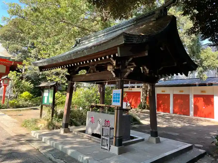 自由が丘熊野神社の手水舎